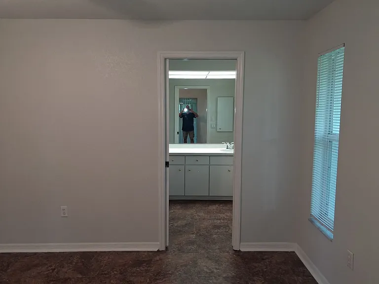 2420 Dumont Ln — Photo 14