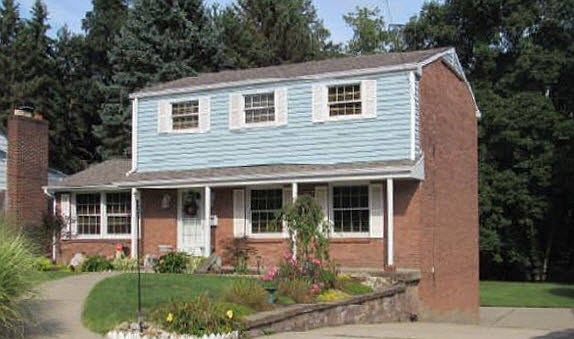 2nd image of 236 Crescent Garden Dr