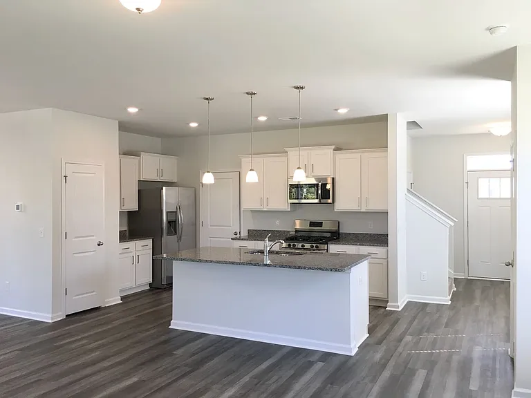 9801 Sickle Dr — Photo 4