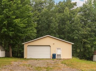 2117 Courtney Dr, Harrison, MI 48625