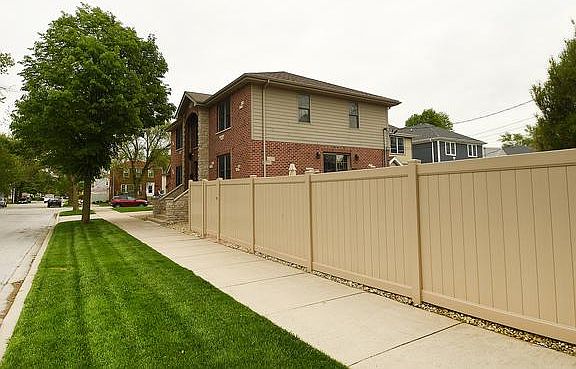 3rd image of 10400 S Christiana Ave
