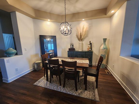 5th image of 5739 Desert Mirage Dr
