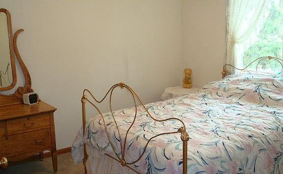 3rd image of 1511 Veterans Drive N