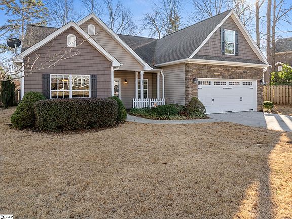 2nd image of 6 Leland Cypress Ct