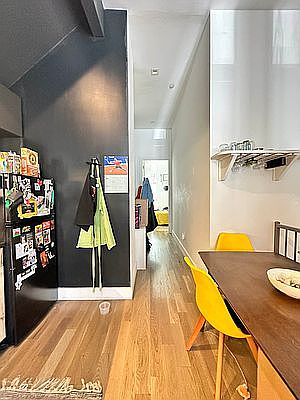 4th image of 1052 Dean St #1B
