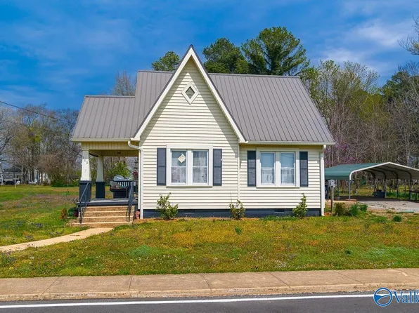 303 Gore St, Huntland, TN 37345