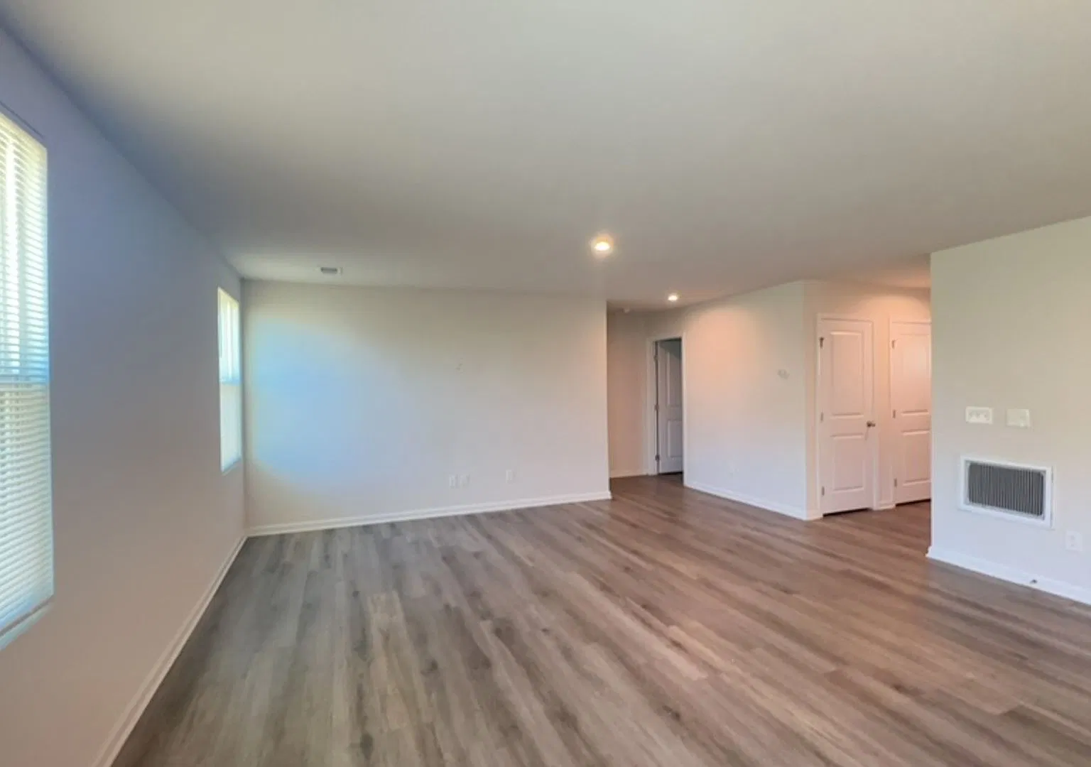 Gorgeous 3 Bedroom, 2 Bath ~ Minutes to Fort Jackson — Photo 4