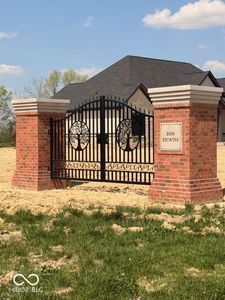 2639 S Kings Way, New Palestine, IN, 46163