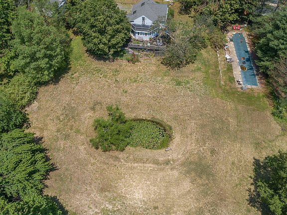 4th image of 24 Edison Ln