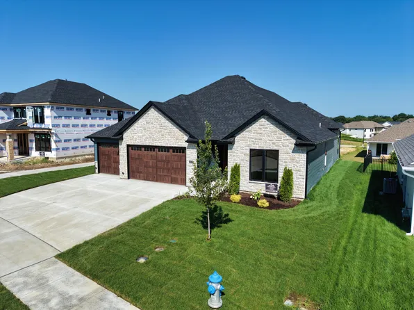 5217 Stormy Dr, Columbia, MO 65203