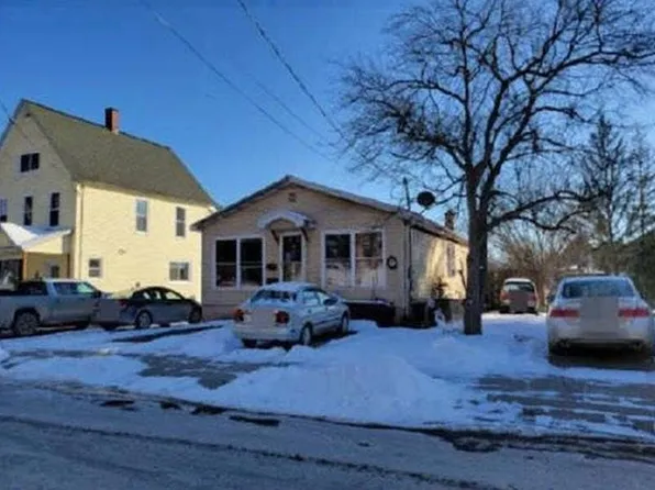 18 Clark St, Deposit, NY 13754