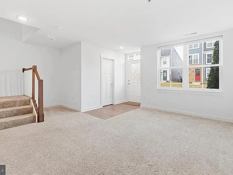330 Furgeson Ln — Photo 12