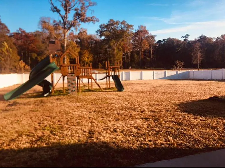 121 Triple Crown Ct — Photo 3