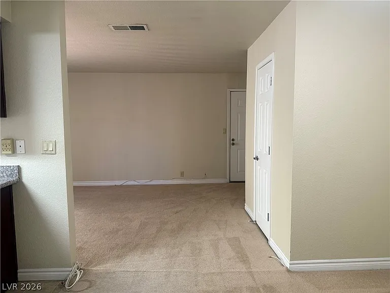 5350 River Glen Dr #298 — Photo 8