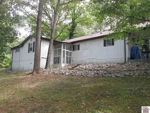 3rd image of 31 Shady Ln