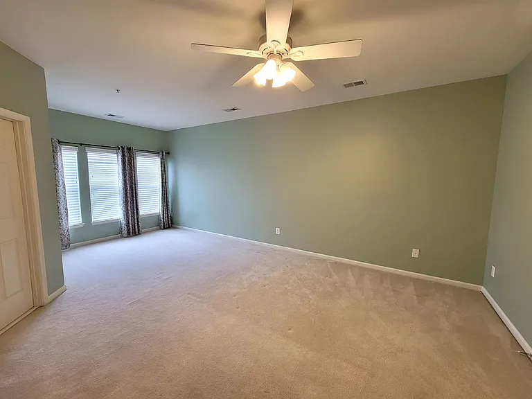 9382 Penrose St — Photo 20