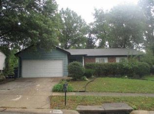 4955 Evelynaire Dr, Black Jack, MO 63033