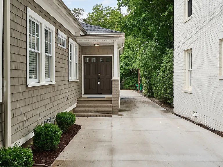 2114 Crescent Ave #2114 — Photo 4
