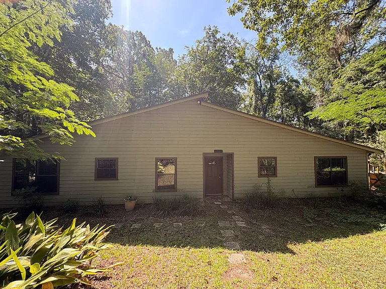 6329 Rolling Hills Dr — Photo 24