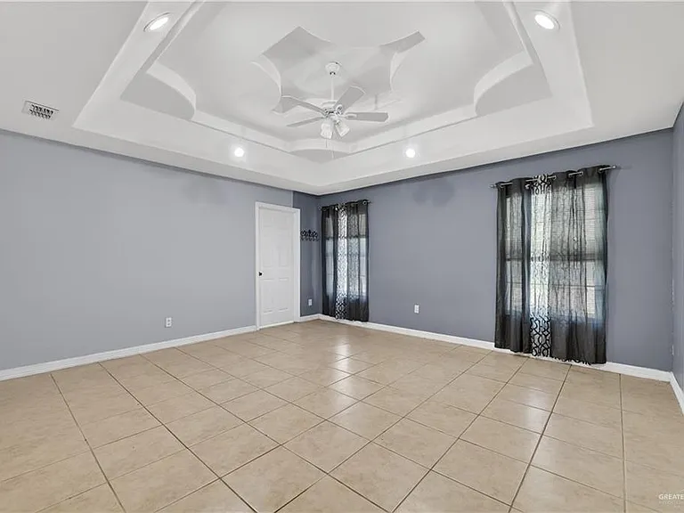 6703 S Oro Ln — Photo 15