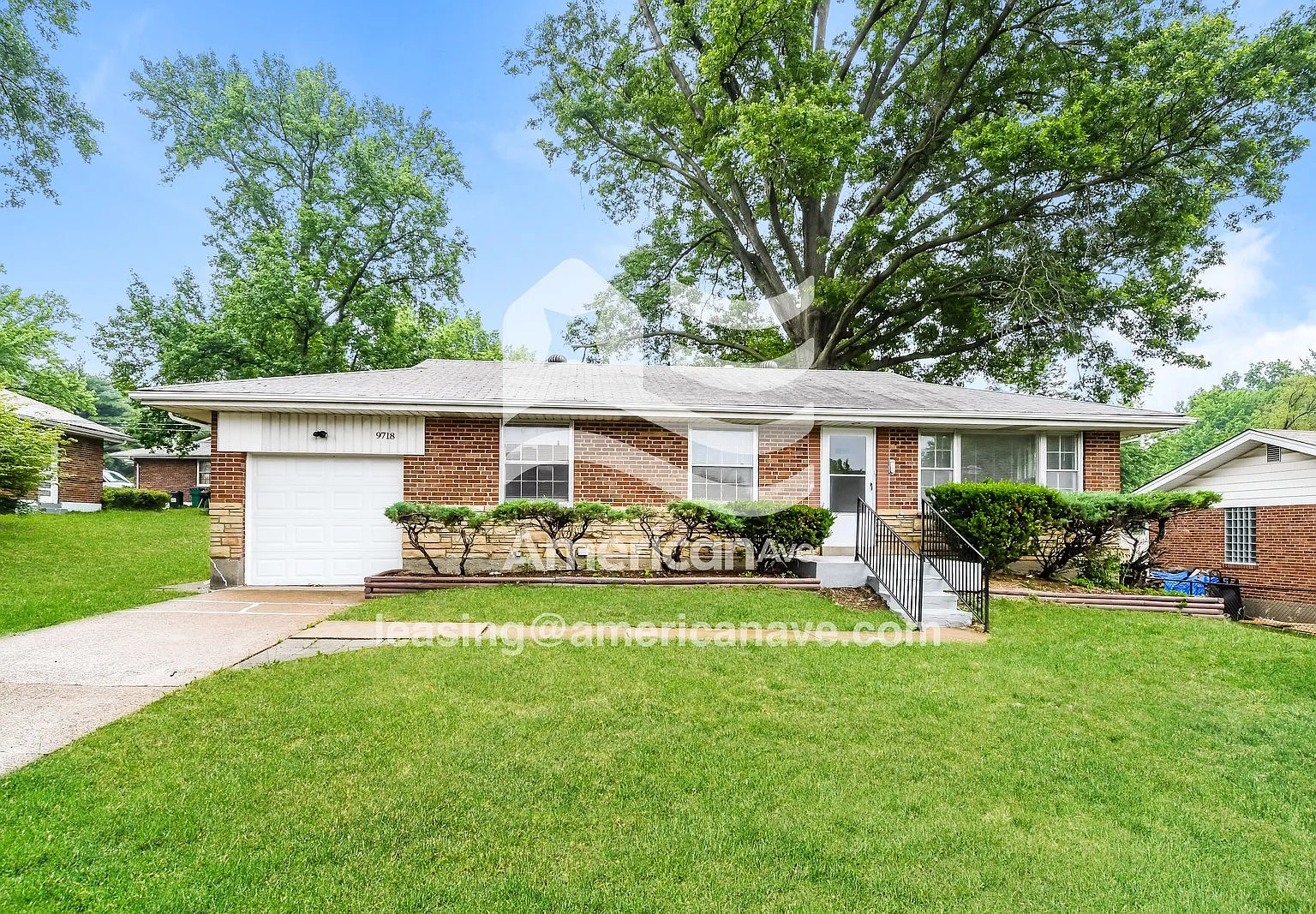 3 bed, 1.0 bath, 994 sqft, $1,550 — Photo 1