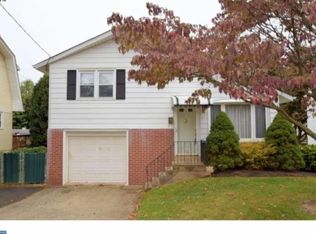 228 Dallas Rd, Willow Grove, PA 19090
