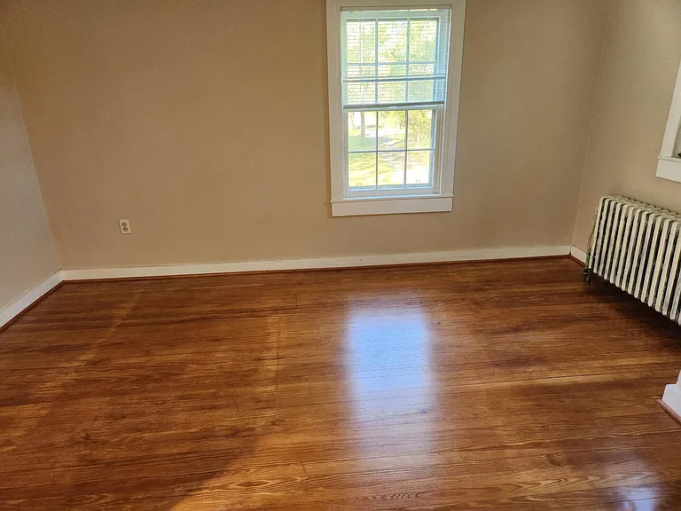 1520 Ridout Ln — Photo 19
