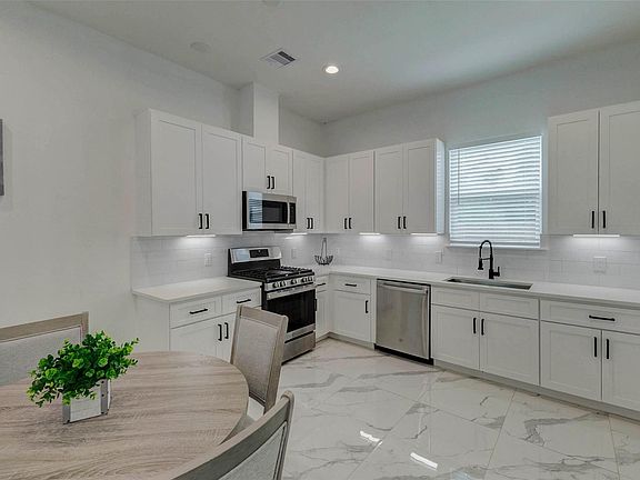 5th image of 5705 Elysium St