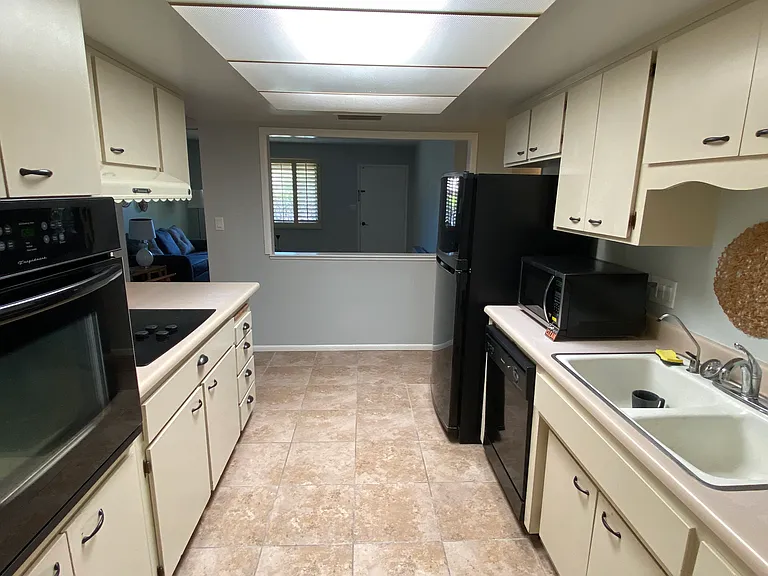 1155 E Geneva Dr #3 — Photo 9