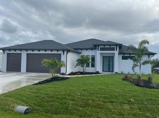 1132 SW 4th Ln, Cape Coral, FL 33991