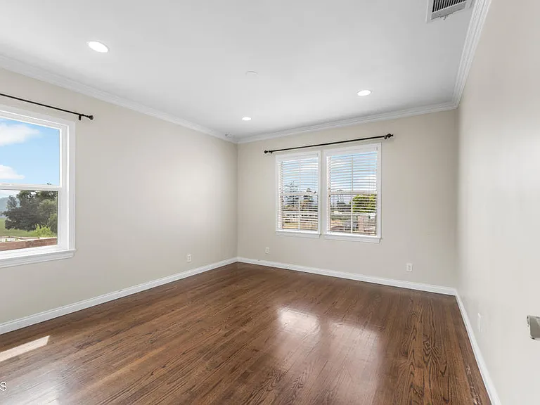 3101 N Olive Ave — Photo 20
