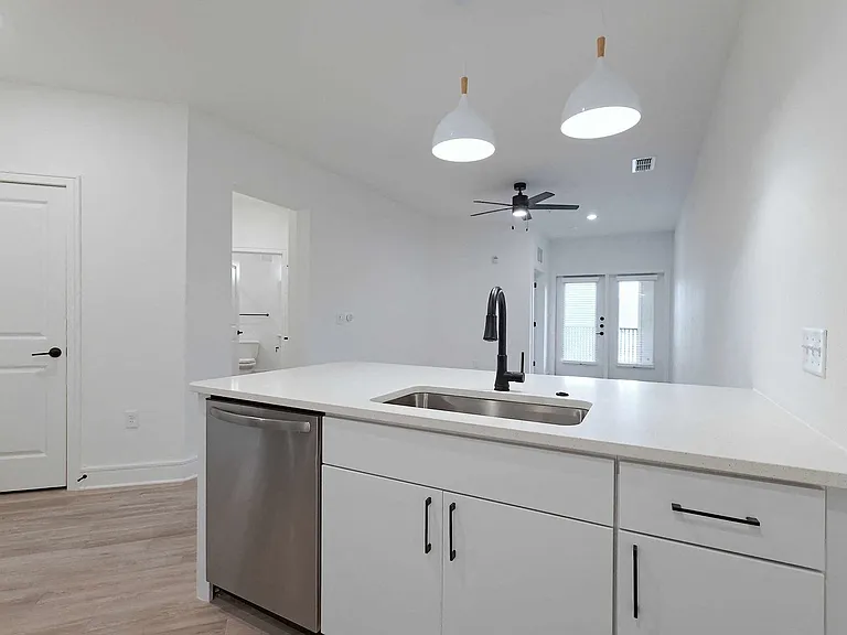 Tropia Luxury Apartments — Photo 55
