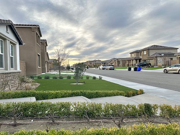 2nd image of 12381 Del Sur St