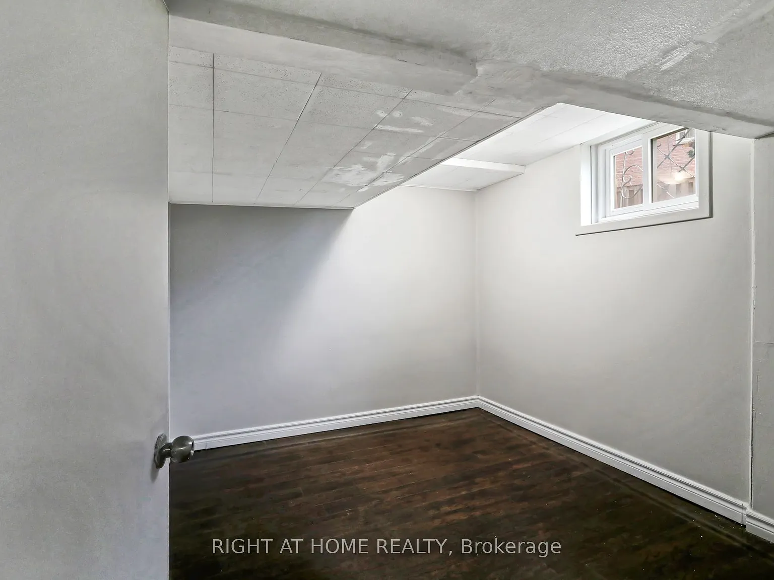 3 bed, $2,495 — Photo 4
