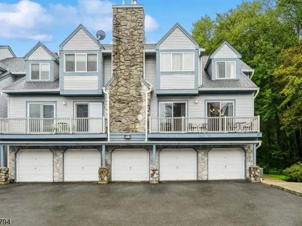 86 Garden Ct, Roxbury Twp., NJ 07876