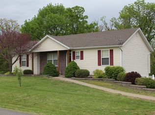 1617 Summit View Dr, Holts Summit, MO 65043