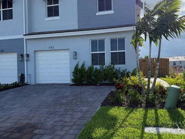 142 NE 14th St, Homestead, FL 33030