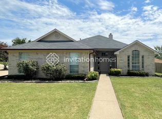25 Connecticut Ave, Midlothian, TX 76065
