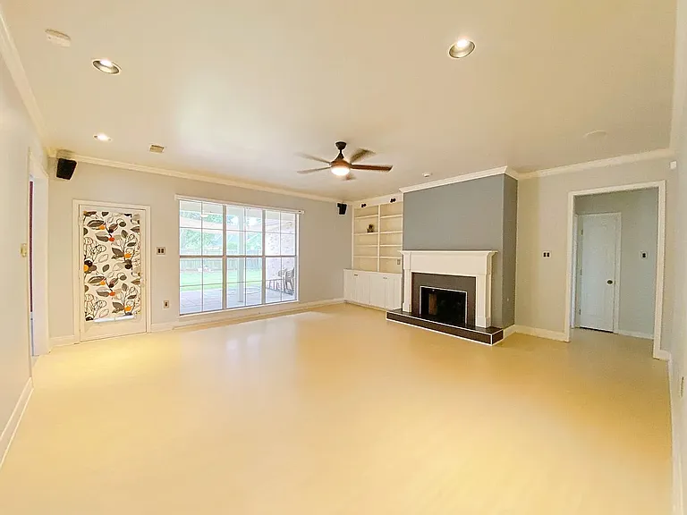 5131 Landing Ct — Photo 4