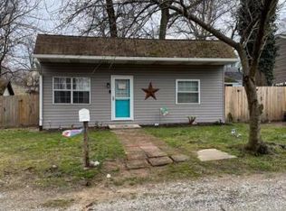 805 201st St, Pasadena, MD 21122