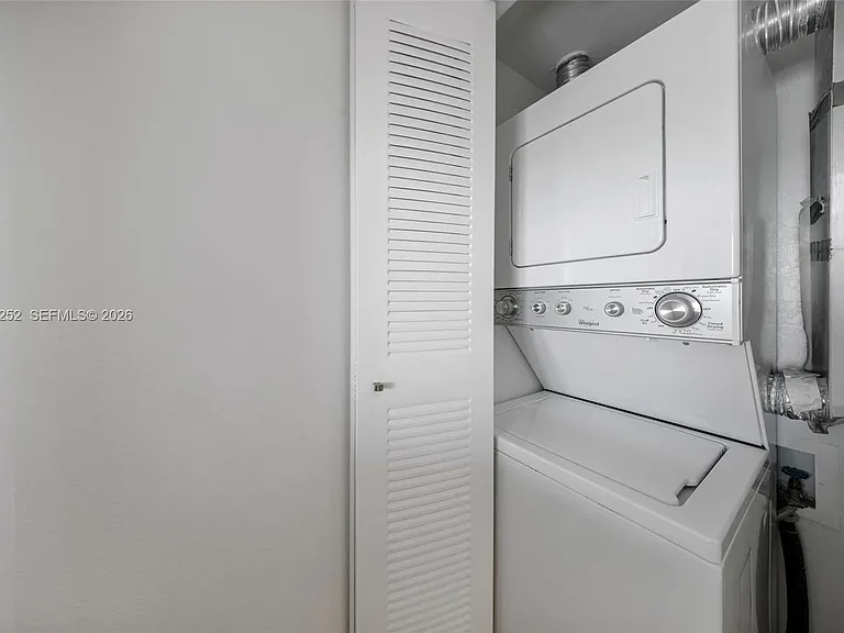 1625 Kennedy Cswy #1004D — Photo 22