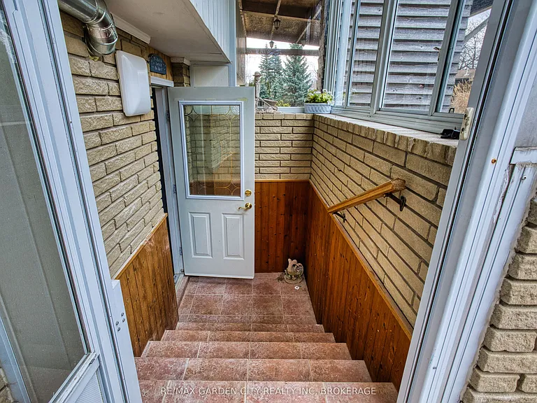 38 Cypress St #LOWER — Photo 4