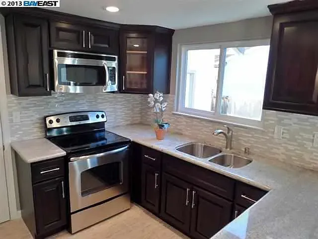 4741 Olive Dr — Photo 7