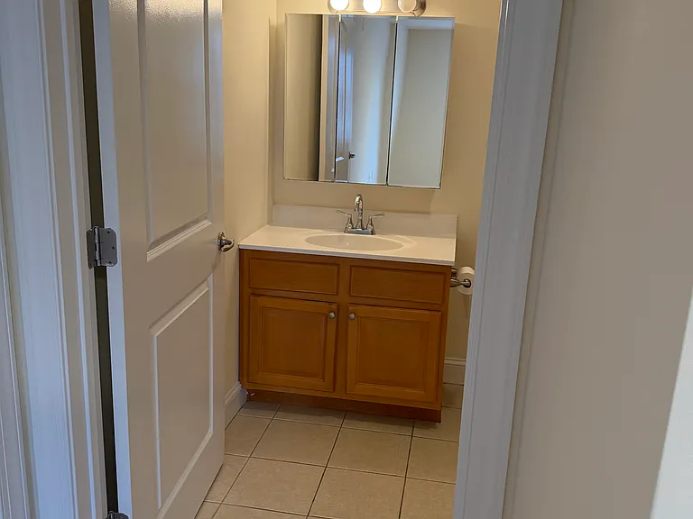 55 68th St #2B — Photo 29