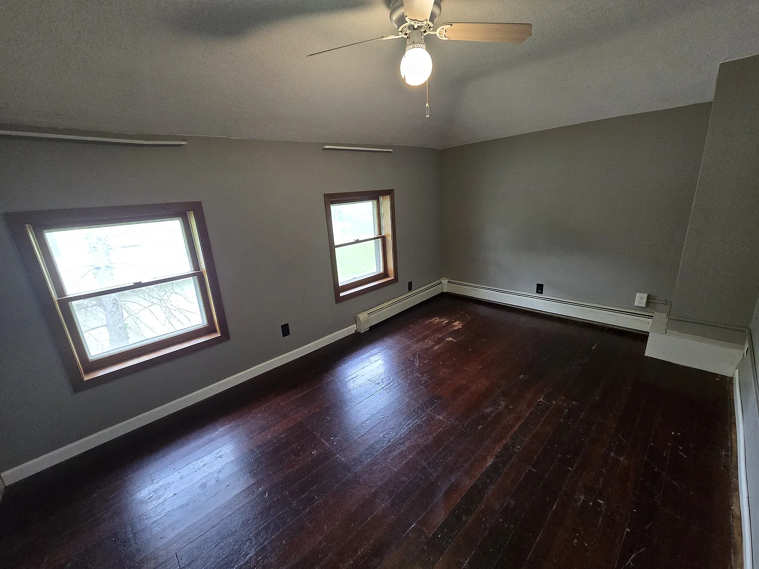 5 bed, 960 sqft, $1,795 — Photo 3