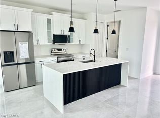 2014 Nelson Rd N, Cape Coral, FL 33993