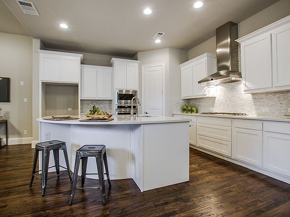 3rd image of 3036 Hurstwood Dr
