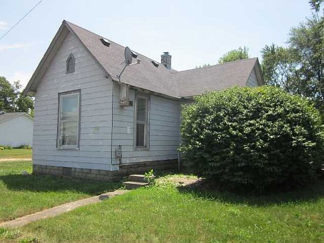 1st image of 504 E Staat St