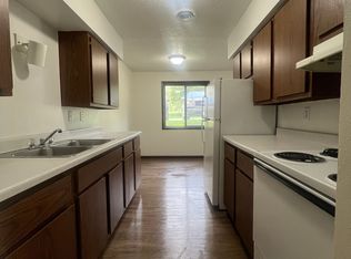 1000 S Crawford Rd, Vermillion, SD 57069