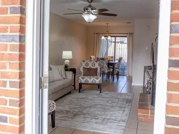 2nd image of 2506 Prest Ct